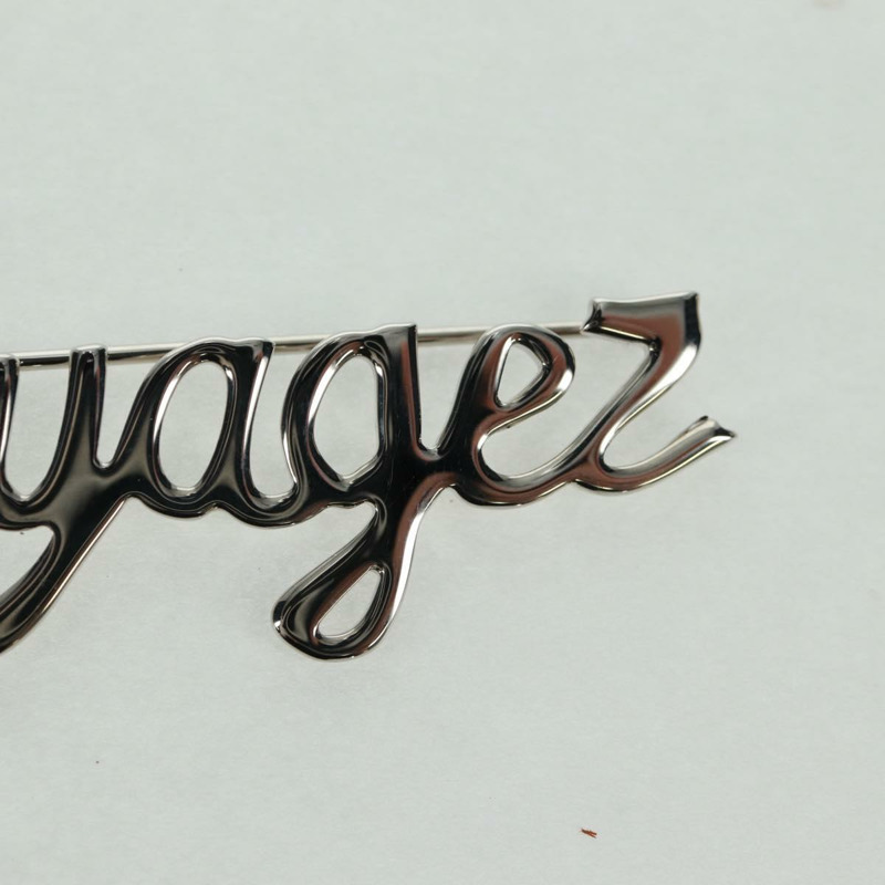 【日本直送】路易威登 VolezVoguezVoyagez 胸針，金屬銀色 M62507，LV 正品 162715M-8