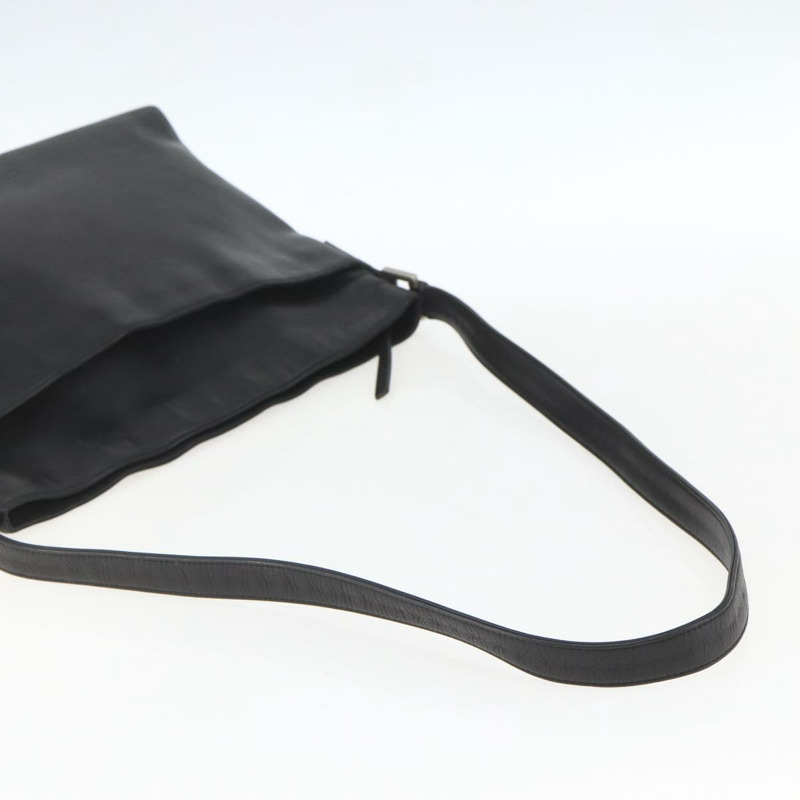 【日本直送】香奈兒黑色銀色雙C標誌皮革單背包 正品 BA9339-6