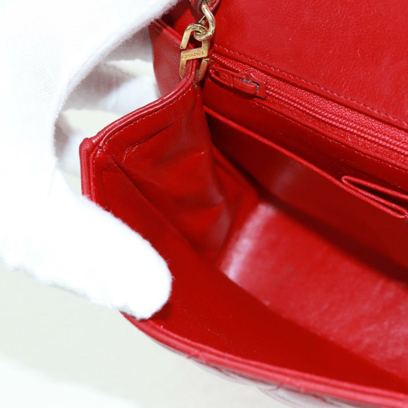 【日本直送】香奈兒 (CHANEL) 鏈條迷你絎縫 19 肩背包，羊皮材質，紅色，金色雙 C 標誌，正品編號 159916SAV-23