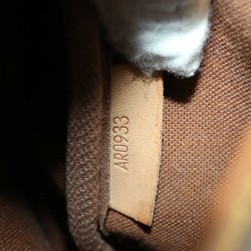 【日本直送】路易威登 Monogram Saumur 30 肩背包 M42256 LV Auth 161868A-11