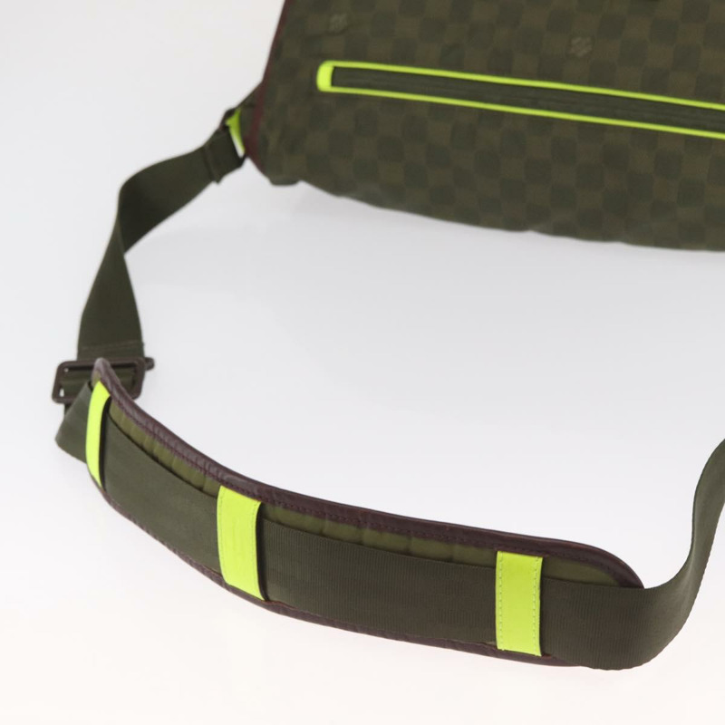 【日本直送】路易威登 Damier Challenge 尼龍斜背包 卡其色 N41239 正品 mr1791-6