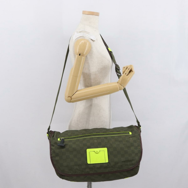 【日本直送】路易威登 Damier Challenge 尼龍斜背包 卡其色 N41239 正品 mr1791-27