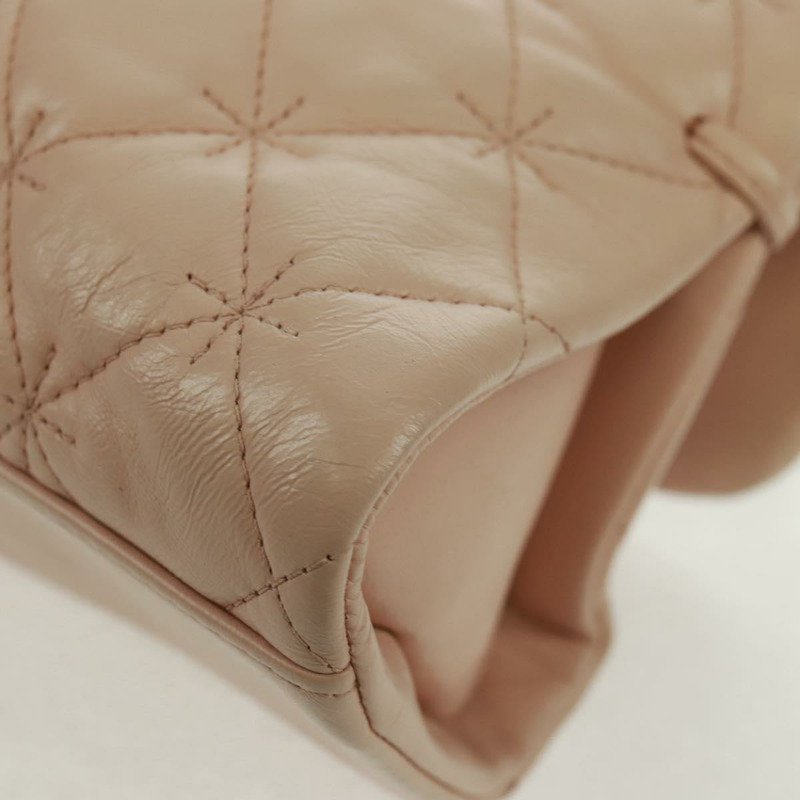 【日本直送】香奈兒 Chain Matelasse 2.55 單肩包，羊皮材質，粉紅色，銀色雙C標誌，正品編號 161670V-17