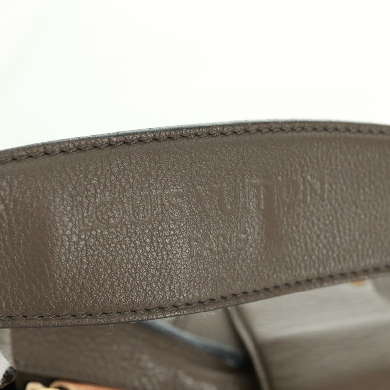 【日本直送】路易威登 Mahina 太陽能 PM 手袋，皮革，灰褐色，貨號 M93124，LV 正品，編號 164063V-16