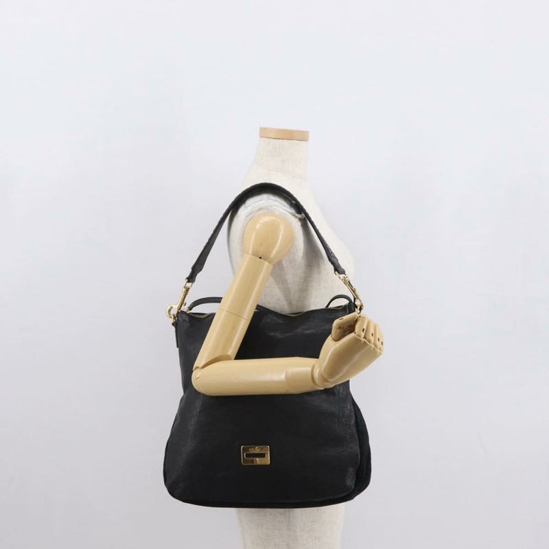 【日本直送】CELINE 黑色金色皮革肩背包，正品編號 157472-23