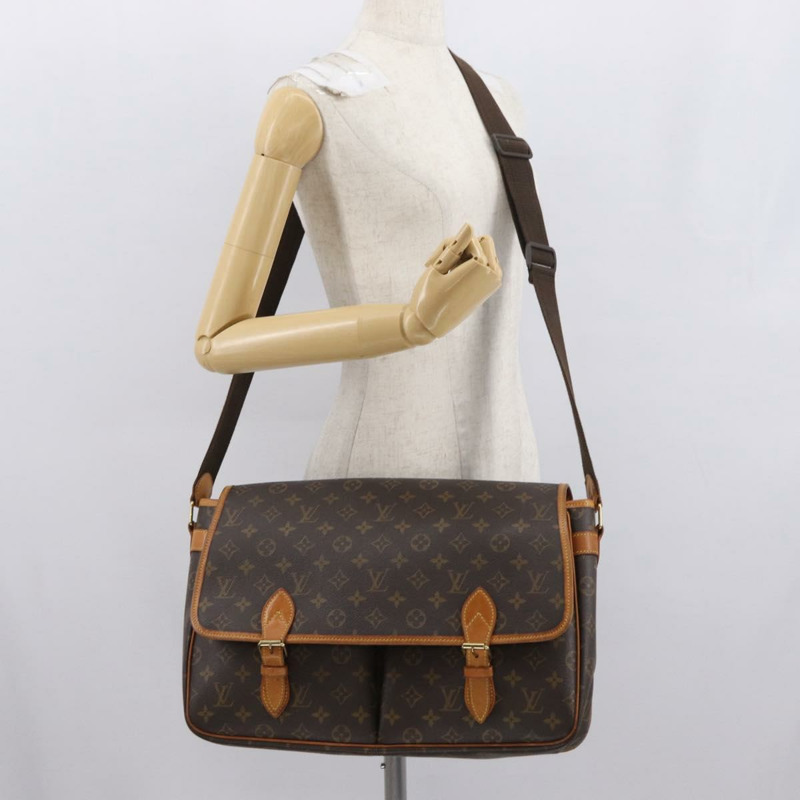 【日本直送】路易威登 Monogram Gibeciere GM 肩背包 M42246 LV Auth 164624-26