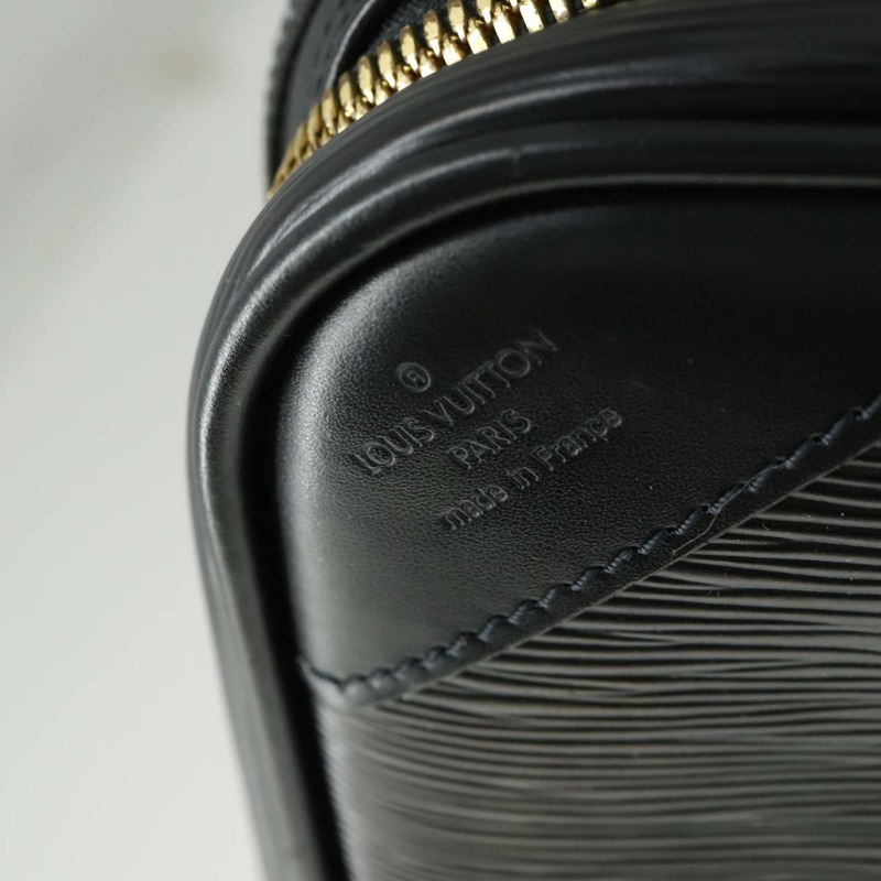 【日本直送】路易威登 Epi Satellite 53 旅行箱 SPO 黑色 LV Auth mr1937V-18