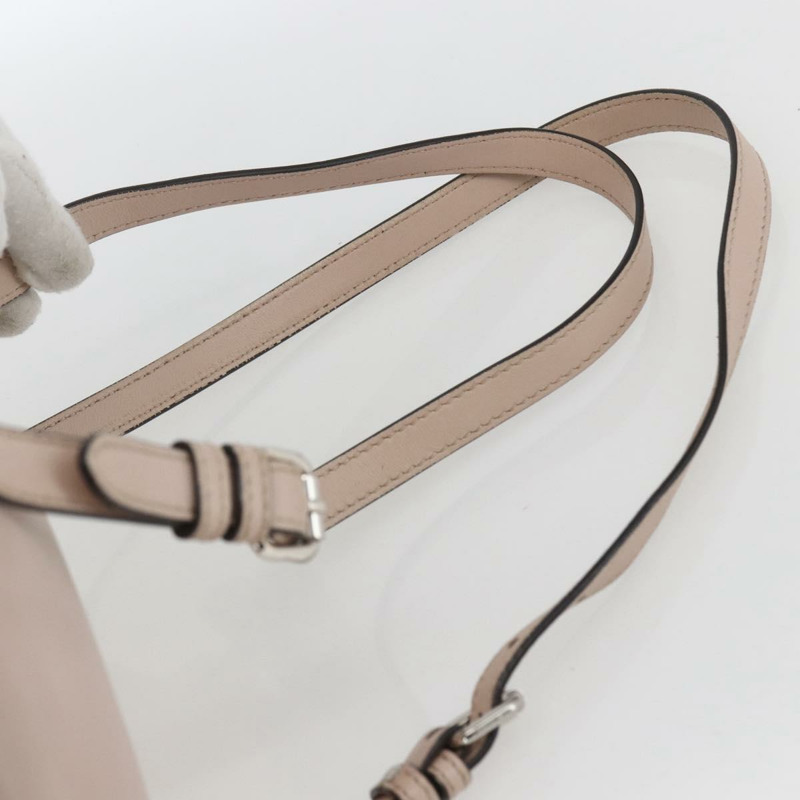 【日本直送】FENDI By The Way 雙肩包，皮革，米色/銀色，正品 ka1520M-13