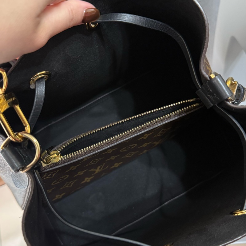 Lv水桶包 黑色 芯片款-2