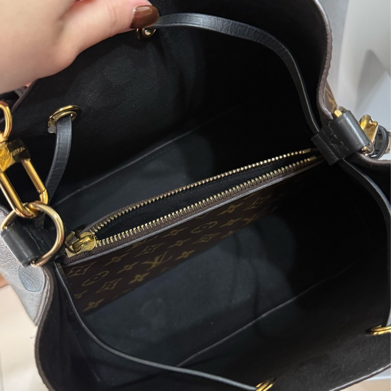 Lv水桶包 黑色 芯片款-8