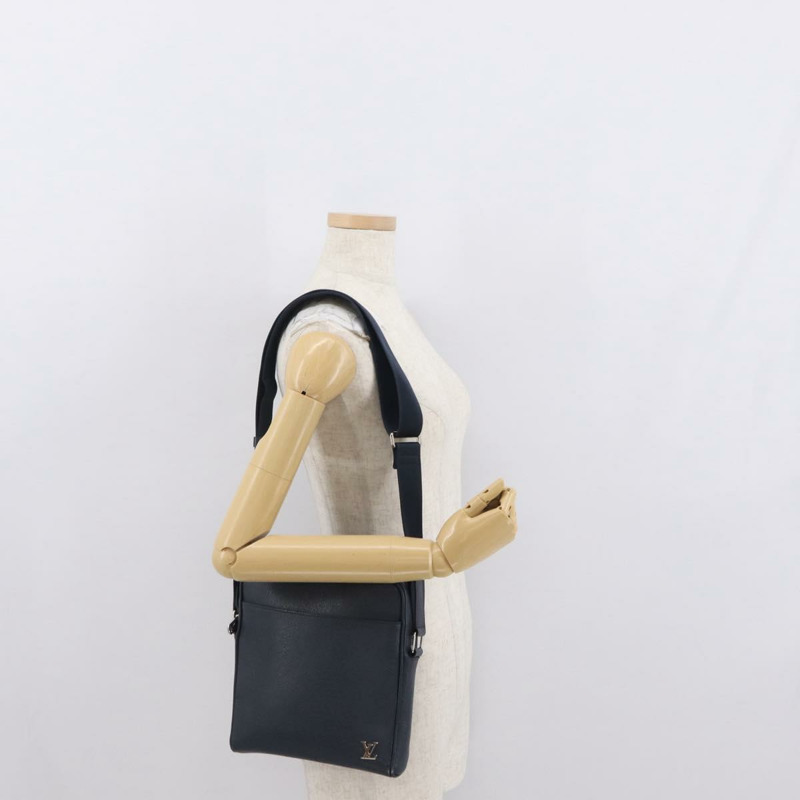 【日本直送】路易威登 Taiga Messenger PPM 斜背包 藍色 M30321 正品 154263-22