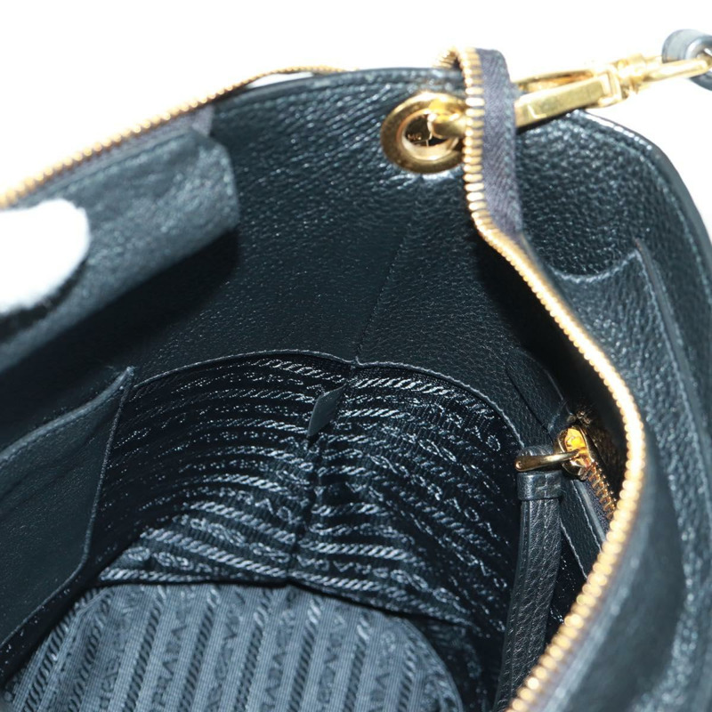 【日本直送】PRADA 黑色金色皮革肩背包，正品編號 154258SAM-20