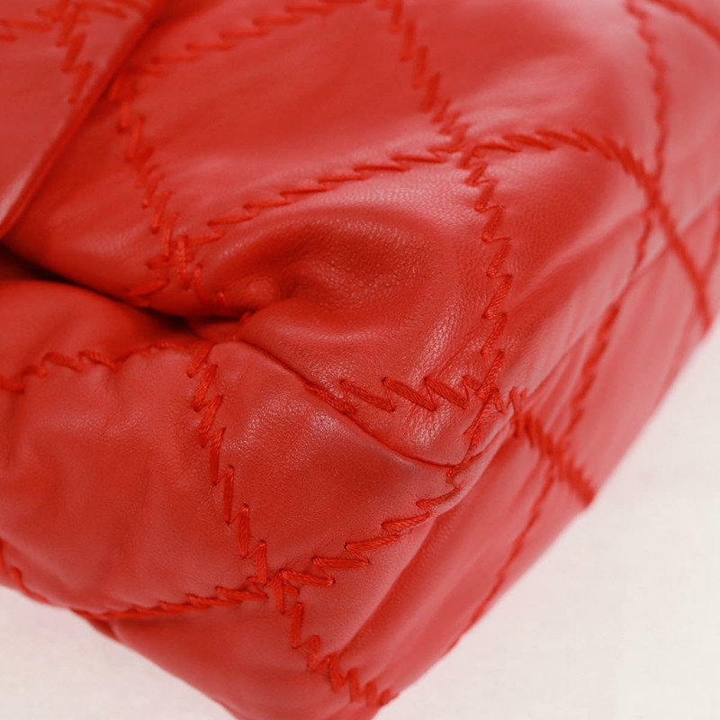 【日本直送】香奈兒 Ultra Stitch 鏈條肩背包，羊皮材質，紅色，銀色雙C標誌，貨號 165469M-15