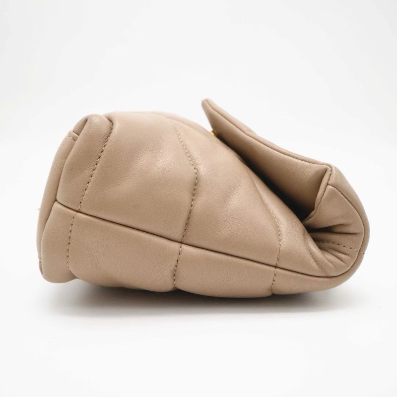 YSL PUFFER TOY 絎縫羊皮雲朵泡芙包 溫柔百搭奶茶色暗米色22*15*8 98新配件塵袋-6