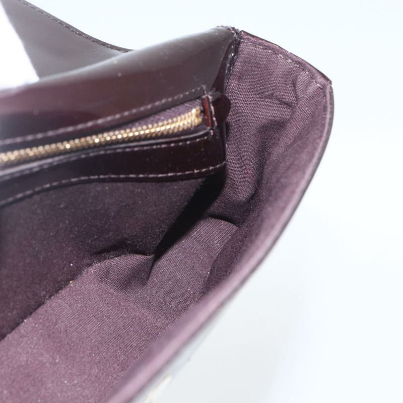 【日本直送】路易威登 Vernis Pochette Sobie 手拿包 Amarante M93728 LV 正品 166446A-17