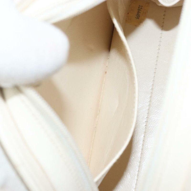 【日本直送】香奈兒鏈絎縫單肩包，羊皮材質，白色金色雙C標誌，正品編號166404V-21