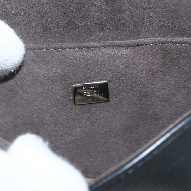 【日本直送】FENDI 鏈條雙排迷你法國棍包 皮革 2way 黑色 米色 Auth ka1695M-20