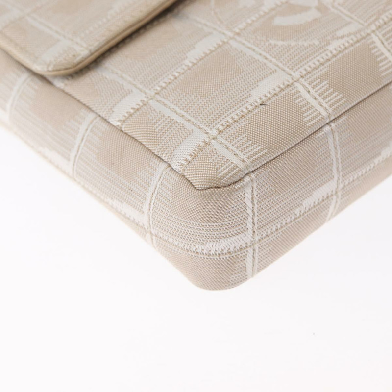 【日本直送】香奈兒新旅行系列鏈條單肩背包 尼龍 米色 銀色 CC 標誌 正品 ka1609SAV-15