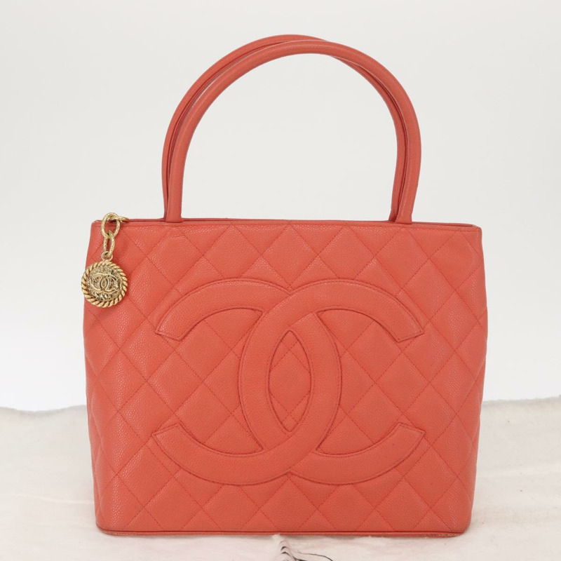 【日本直送】香奈兒 (CHANEL) Matelasse Reprint 托特包，魚子醬紋粉紅金色雙C標誌，正品編號 165933SAM-11