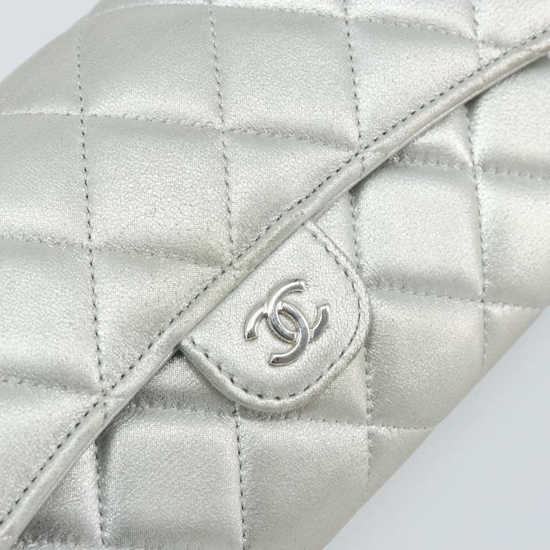 【日本直送】香奈兒 Matelasse 長版皮夾 羊皮 銀色 CC 標誌 Auth 168754-16