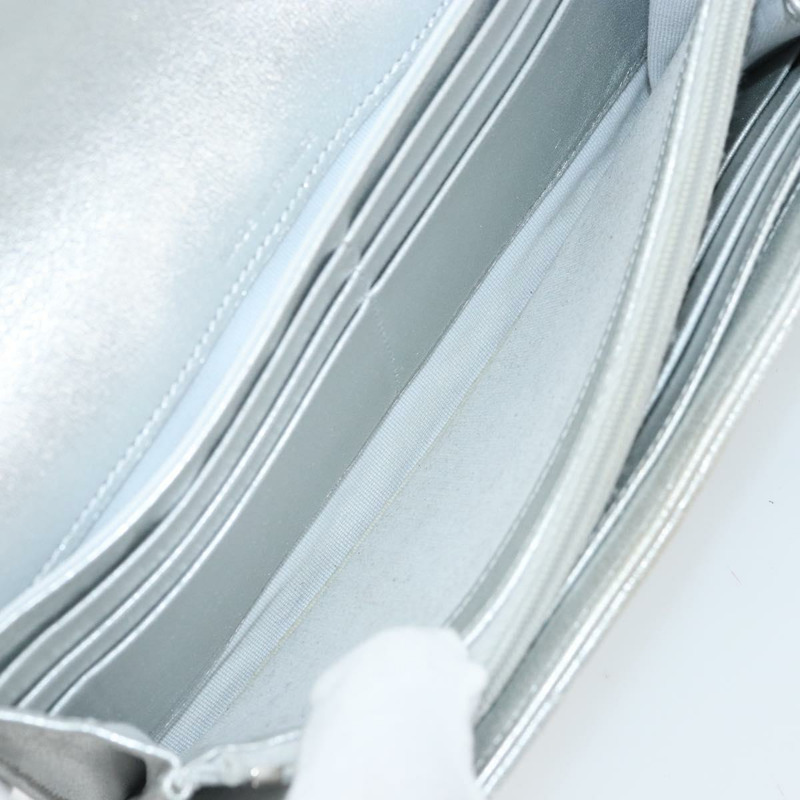 【日本直送】香奈兒 Matelasse 長版皮夾 羊皮 銀色 CC 標誌 Auth 168754-20