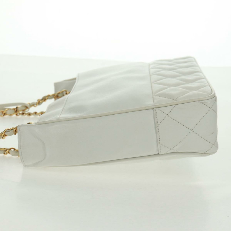 【日本直送】香奈兒 (CHANEL) 絎縫鏈條肩背包，羊皮材質，白色，金色，CC標誌，貨號168177V-2