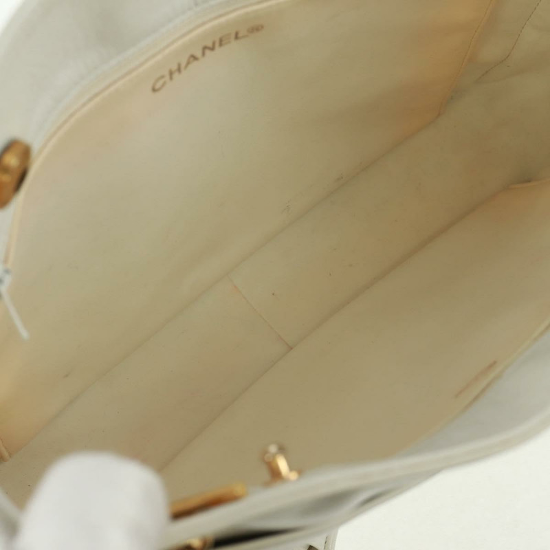 【日本直送】香奈兒 (CHANEL) 絎縫鏈條肩背包，羊皮材質，白色，金色，CC標誌，貨號168177V-7