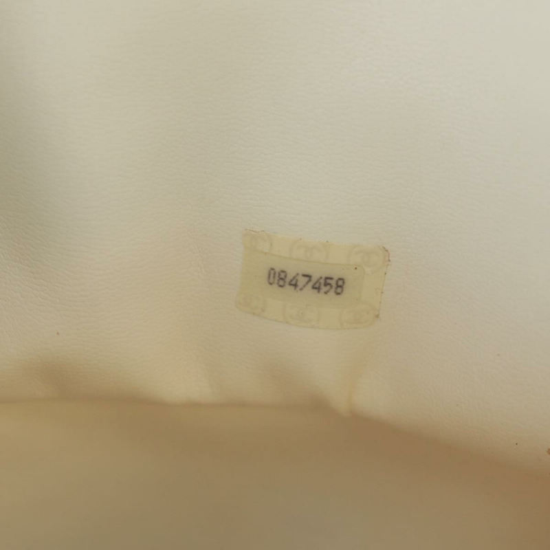 【日本直送】香奈兒 (CHANEL) 絎縫鏈條肩背包，羊皮材質，白色，金色，CC標誌，貨號168177V-9