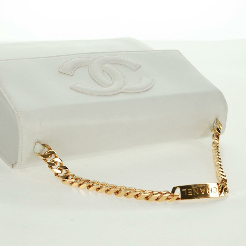 【日本直送】香奈兒 COCO 標誌鏈條肩背包 白色皮革 金色 CC 標誌 Auth 168138V-6