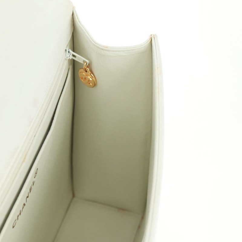 【日本直送】香奈兒 COCO 標誌鏈條肩背包 白色皮革 金色 CC 標誌 Auth 168138V-22