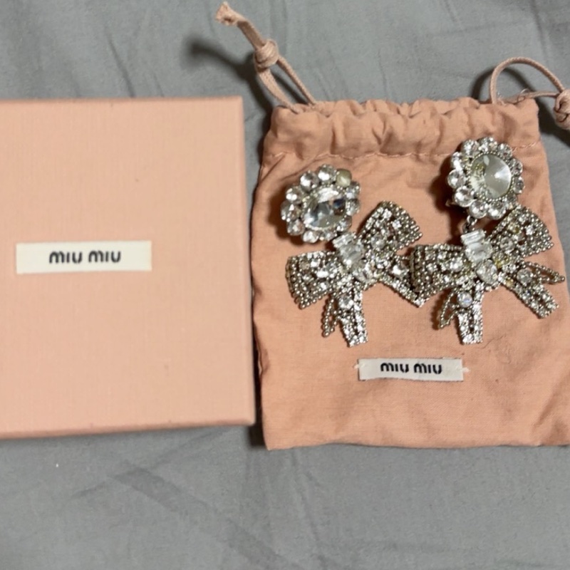 【99新 ✨ 全網最低價！】Miu Miu 鑽石太陽花耳飾 Full Set耳飾 耳釘 全鑽款（下單前先詢問庫存❗️）-0