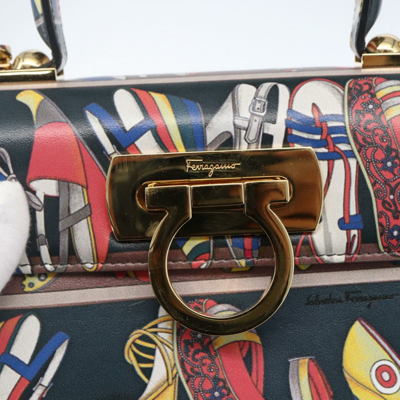 【日本直送】Salvatore Ferragamo Gancini 皮革雙肩包 多色 金色 正品 BA9972V-18