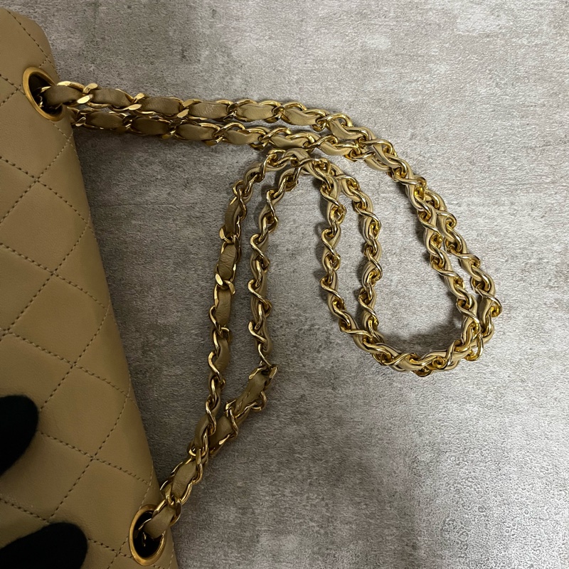 正品 Chanel vintage cf奶茶色金釦-3