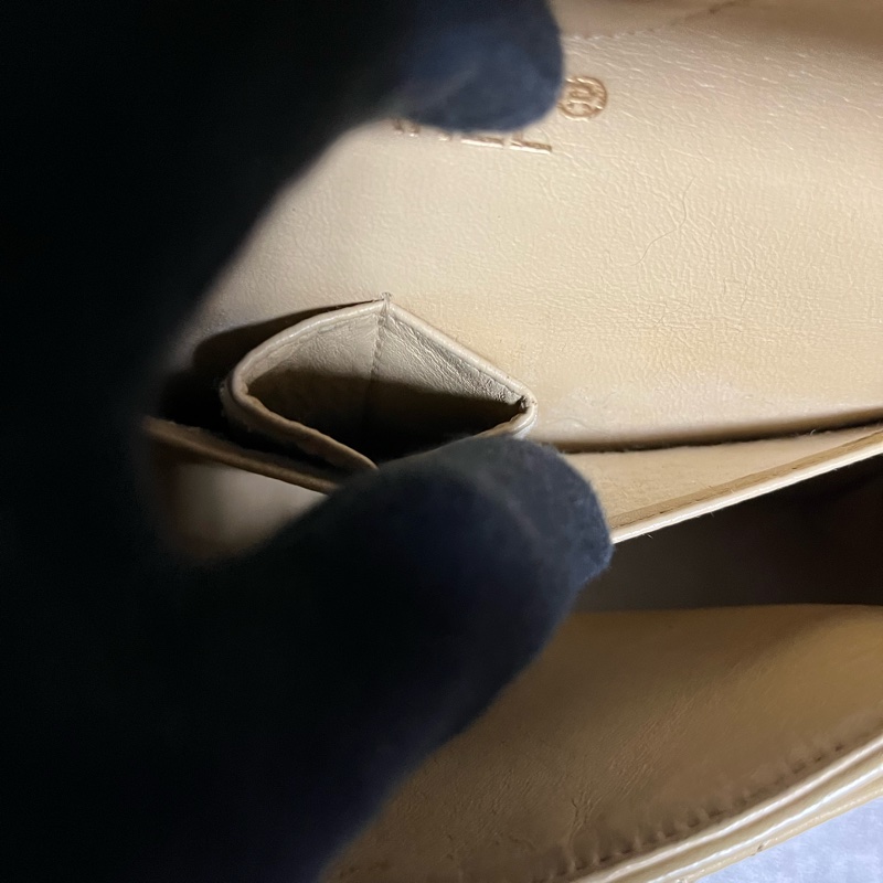 正品 Chanel vintage cf奶茶色金釦-13