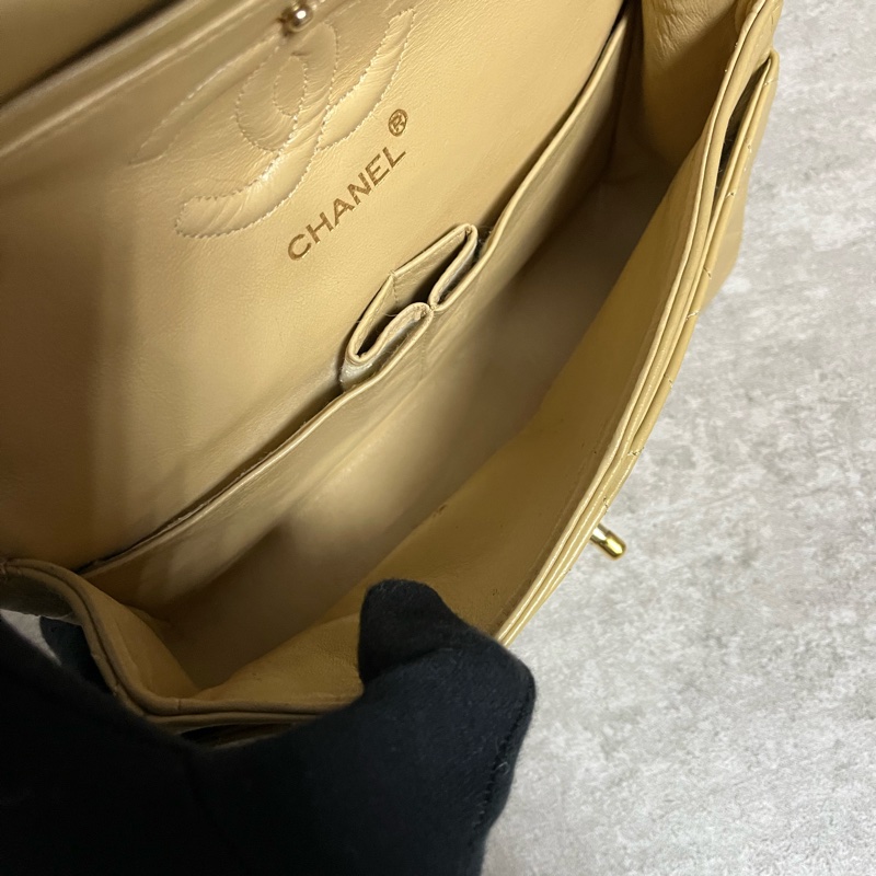 正品 Chanel vintage cf奶茶色金釦-14