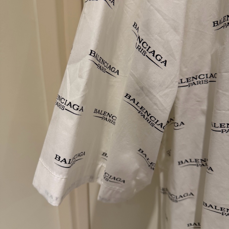 巴黎世家滿版logo短袖襯衫尺寸39-3