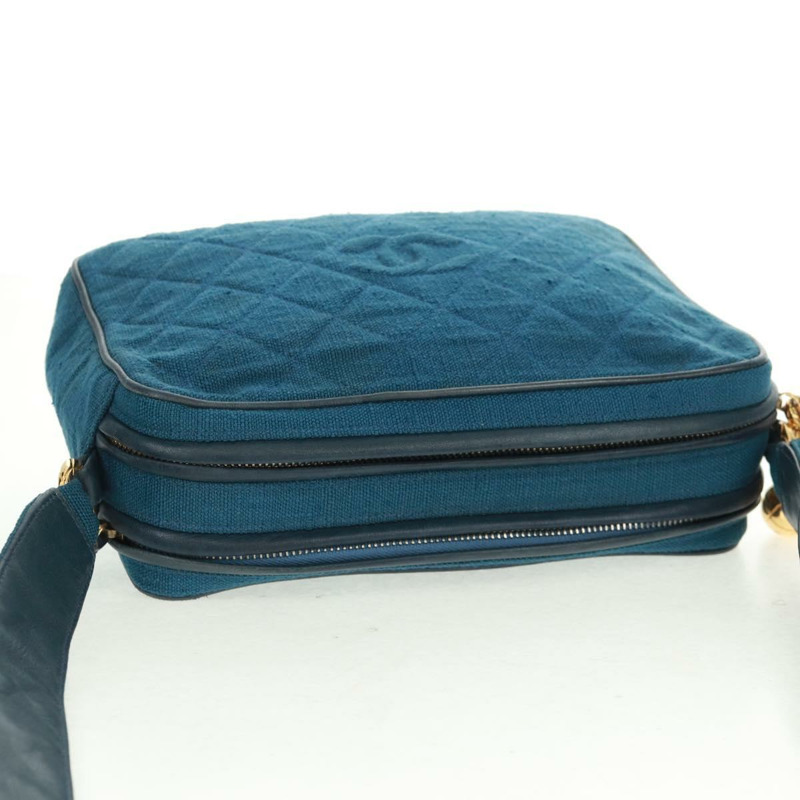 【日本直送】香奈兒 (CHANEL) Matelasse 帆布肩背包，海軍藍金色雙C標誌，貨號 171908V-5