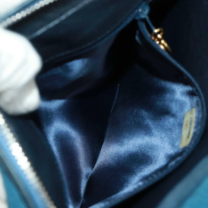 【日本直送】香奈兒 (CHANEL) Matelasse 帆布肩背包，海軍藍金色雙C標誌，貨號 171908V-24