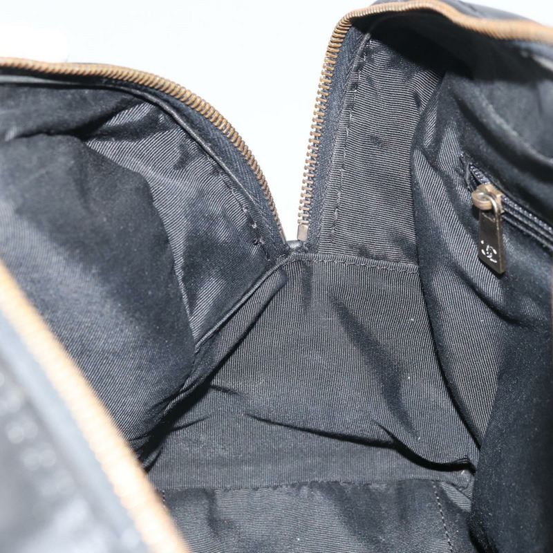 【日本直送】香奈兒 (CHANEL) 野性縫線手提包，黑色皮革，金色雙C標誌，正品 BA10500V-19