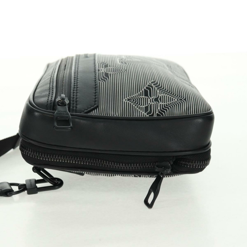 【日本直送】路易威登（LOUIS VUITTON）黑色皮革可擴充斜背包 M55698 LV 正品 170737M-2