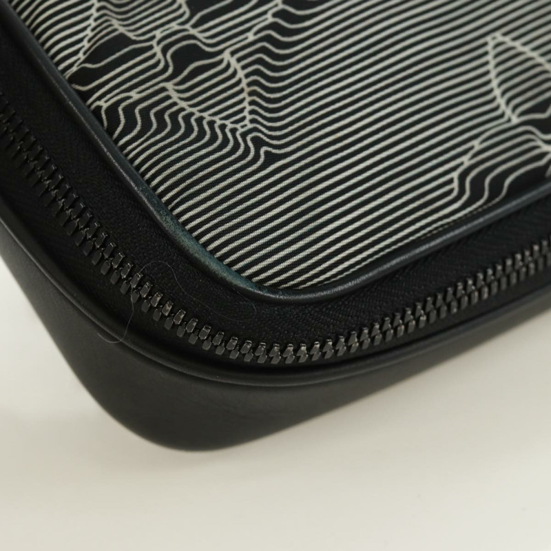 【日本直送】路易威登（LOUIS VUITTON）黑色皮革可擴充斜背包 M55698 LV 正品 170737M-17