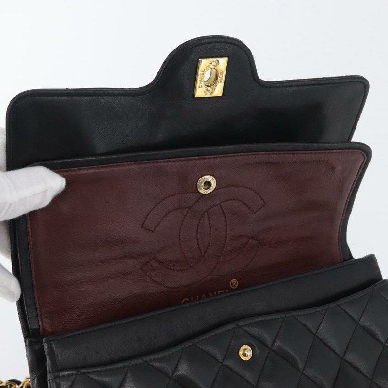 【日本直送】香奈兒鏈條雙蓋絎縫23包，羊皮材質，黑色金色雙C標誌，正品 ka2295SAV-25