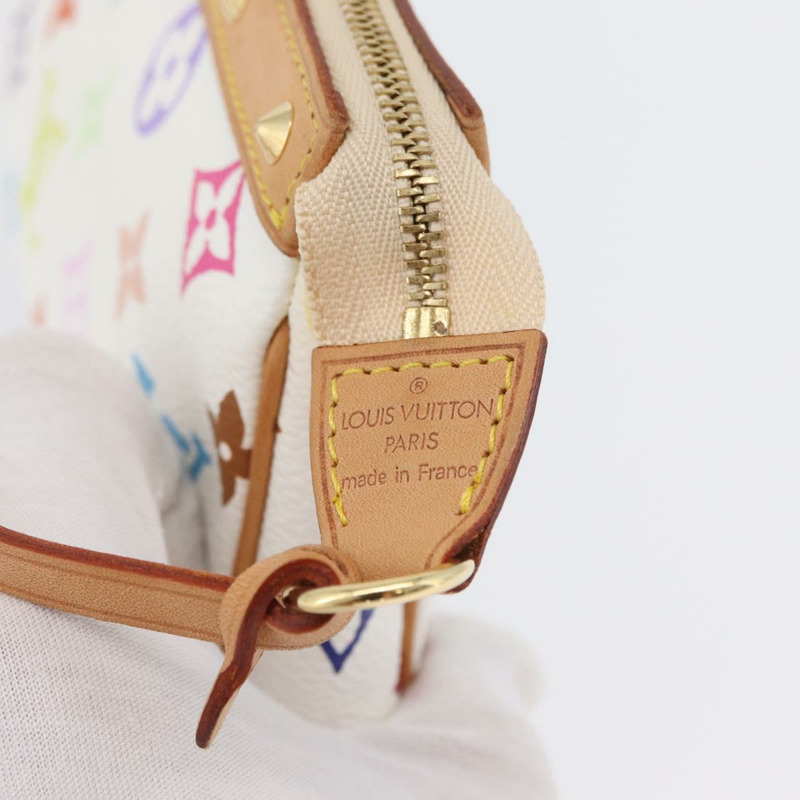 【日本直送】路易威登 多色手拿包配件袋 白色 M92649 正品 BA10721SAV-18