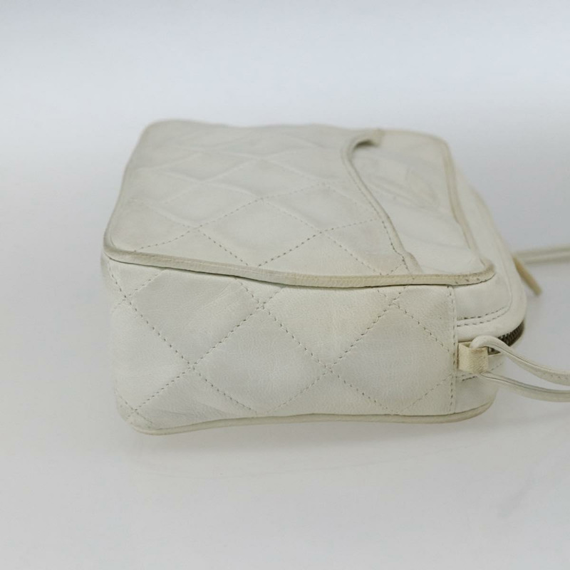 【日本直送】香奈兒 Matelasse 皮革單肩包 白色 金色 CC 標誌 正品 BA10848-3