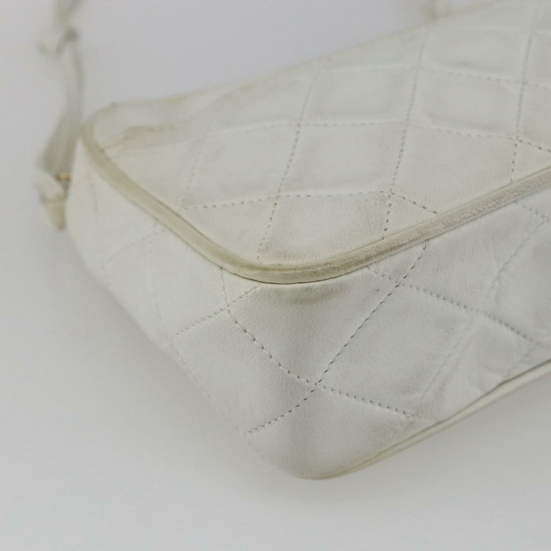 【日本直送】香奈兒 Matelasse 皮革單肩包 白色 金色 CC 標誌 正品 BA10848-13