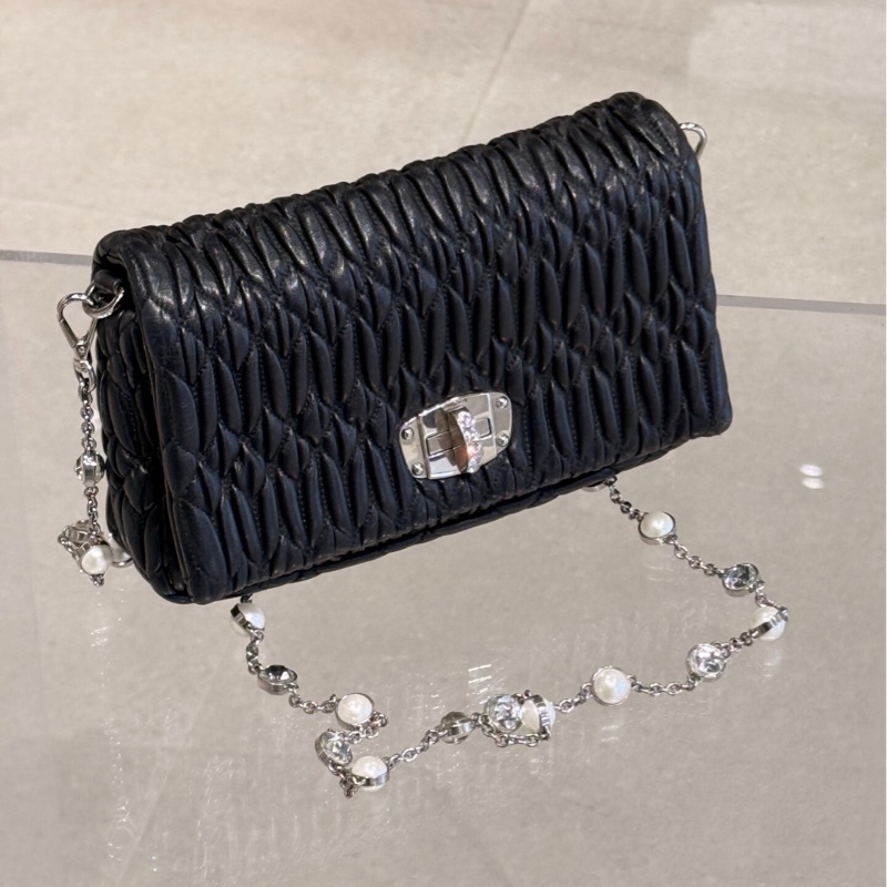 【95新 ✨ 全網最低價！】Miu Miu珍珠肩帶鏈條包 經典小香風（下單前先詢問庫存❗️）-2