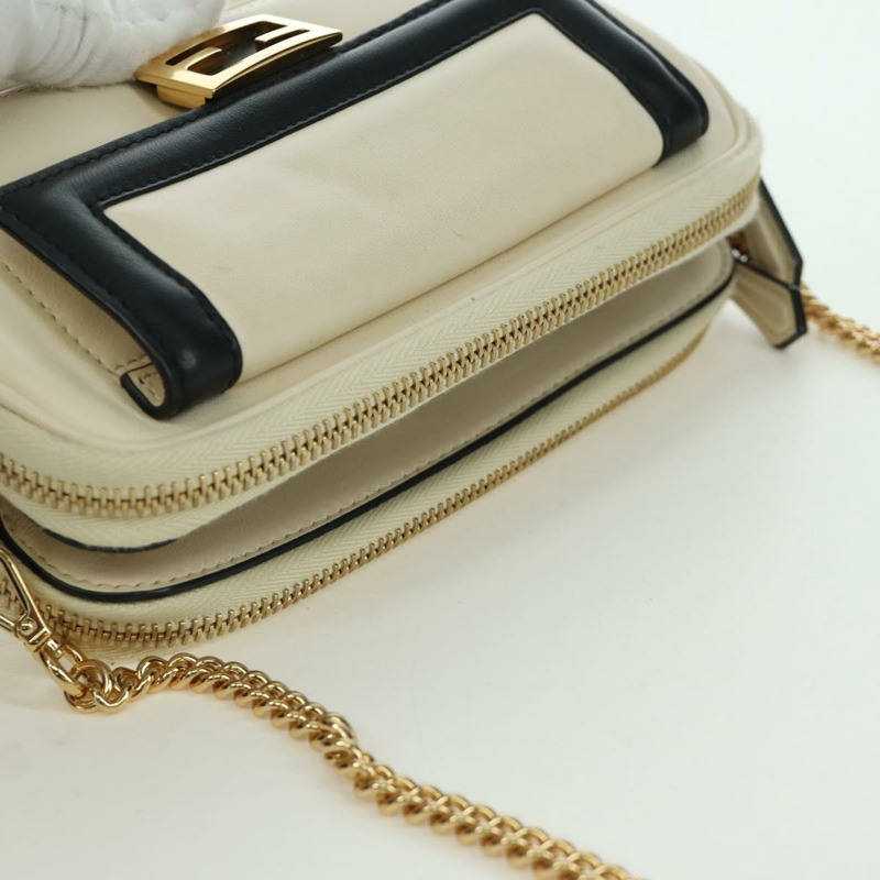 【日本直送】FENDI Easy Baguette 鏈條單肩包 皮革 象牙色 金色 正品 173156M-6