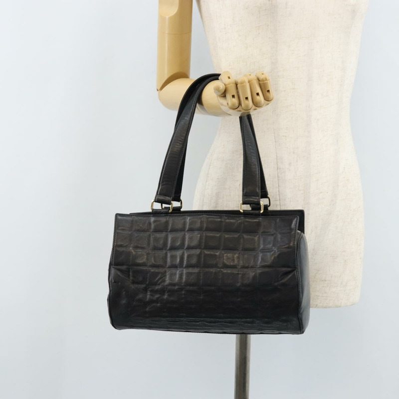 【日本直送】香奈兒 Choco Bar 手袋，羊皮材質，黑色，金色雙C標誌，正品編號 171545V-23