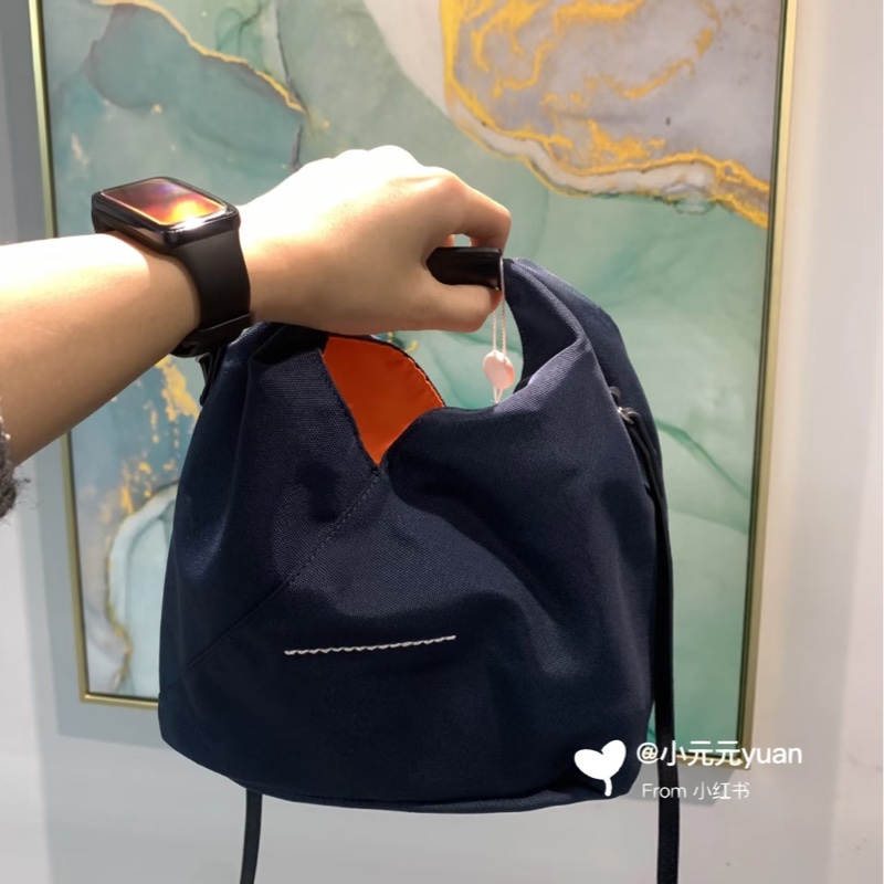 MM6 Maison Margiela 尼龍斜揹小包-5