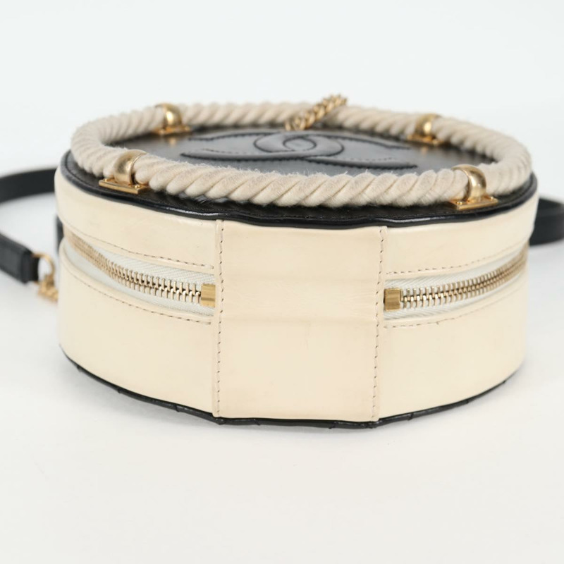 【日本直送】香奈兒 (CHANEL) Matelasse COCO 標誌鏈圓形繩包，黑色皮革，CC 標誌，正品編號 bs25005SAM-4